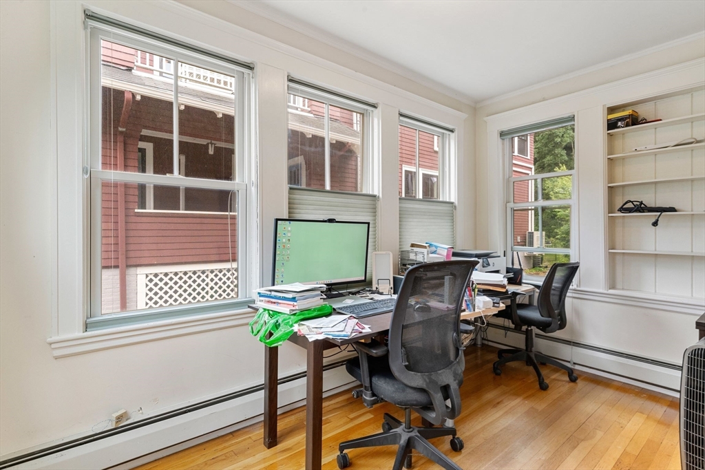 148 Lakeview Ave, West Cambridge