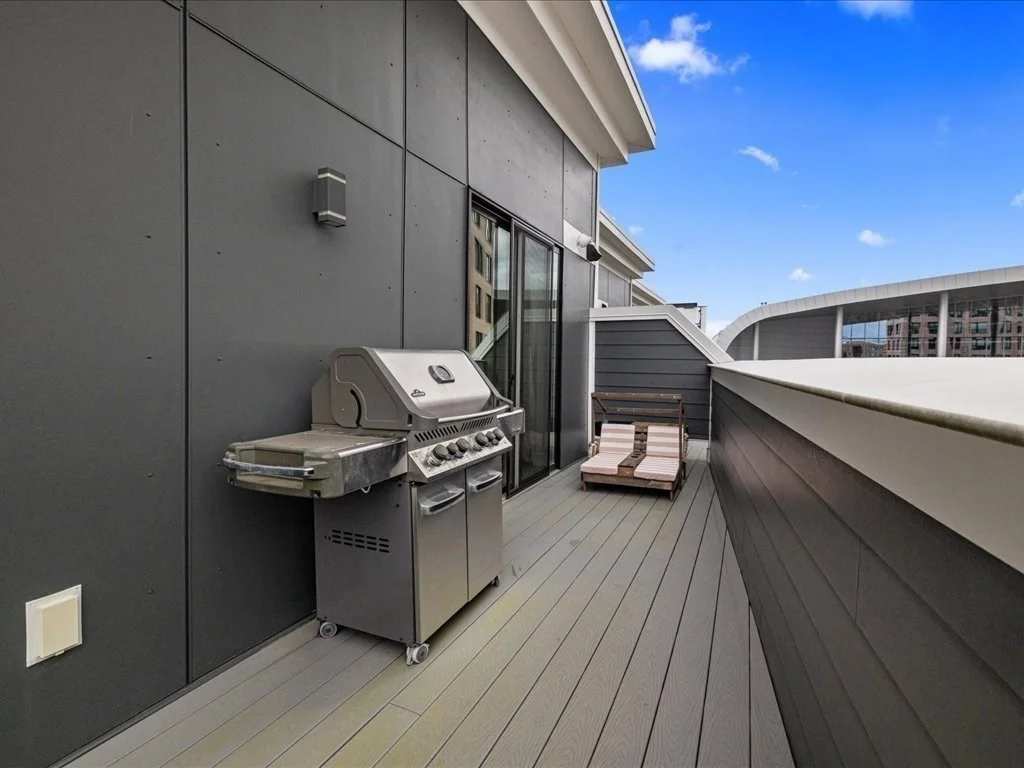 50 Hichborn, Brighton