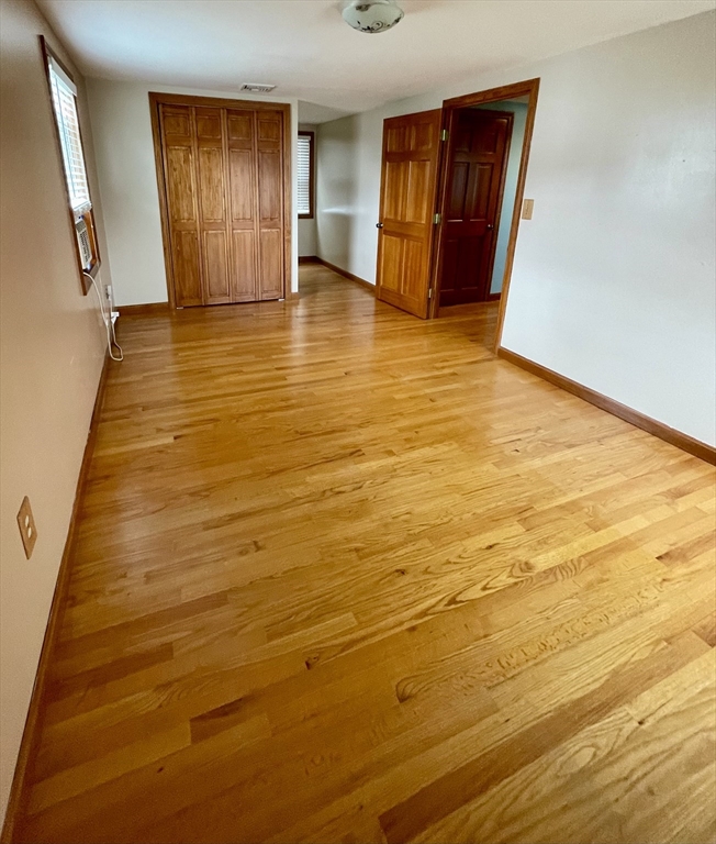 871 King St, Fall River