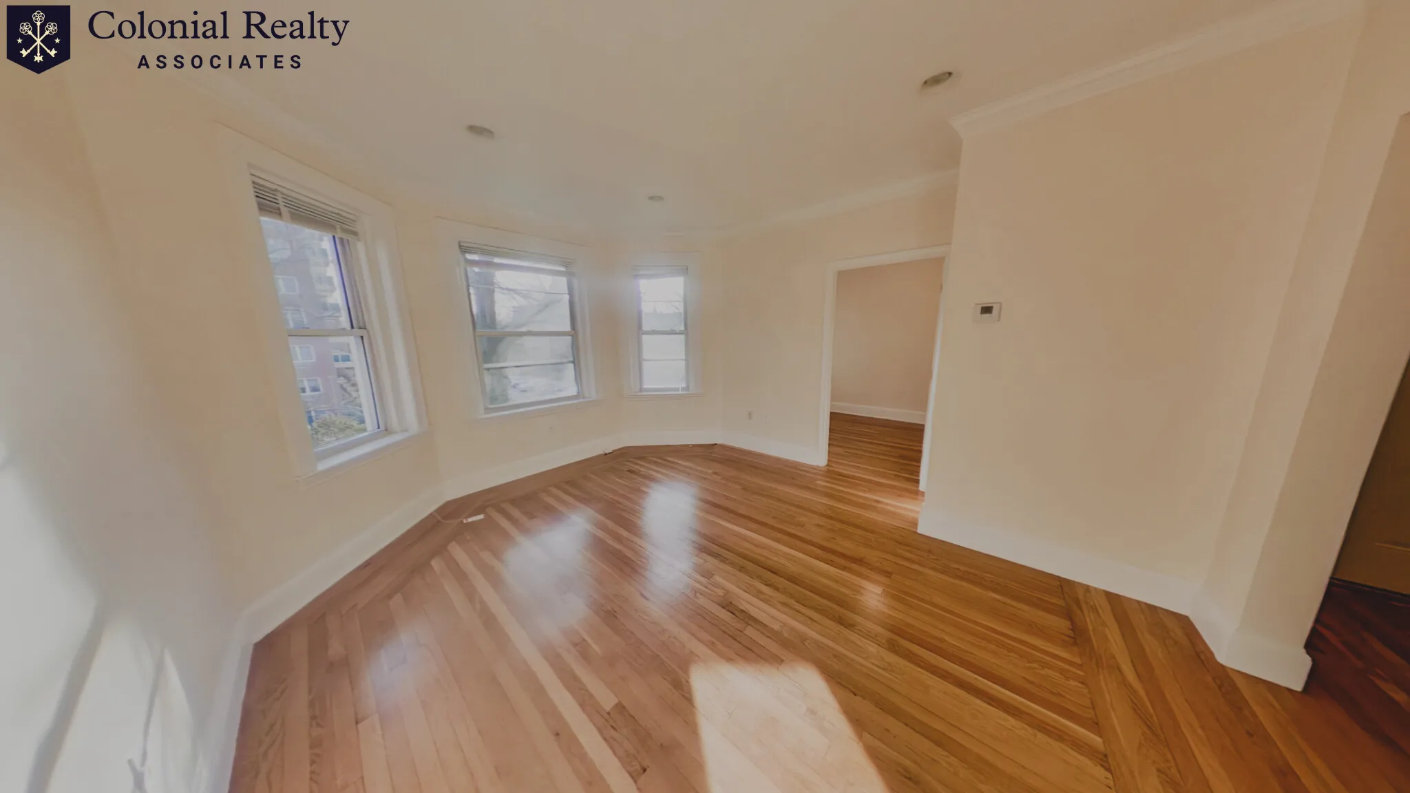 77 Thatcher St, North Brookline