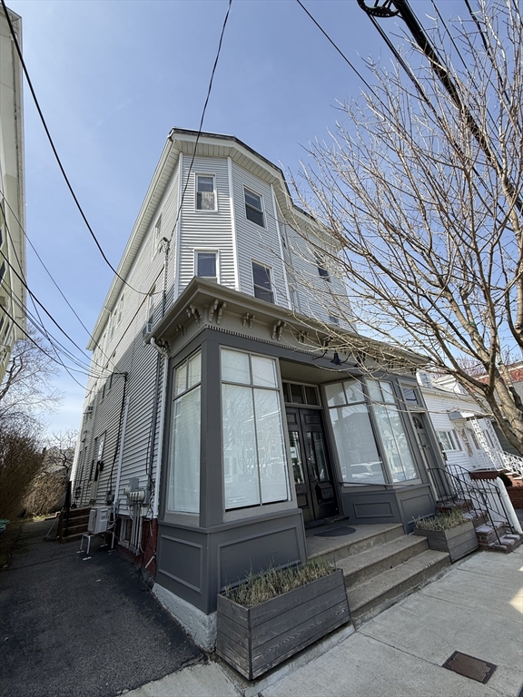 108 Beacon St, Inman Square