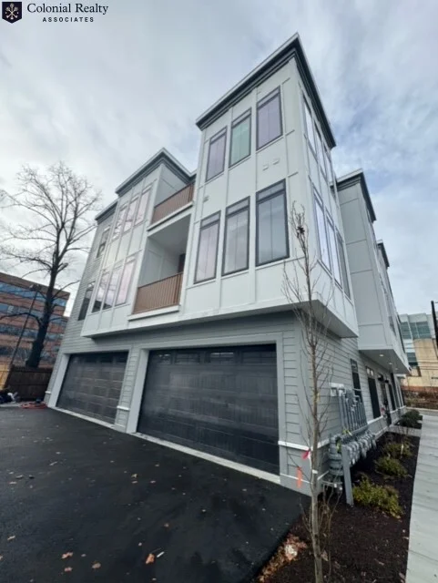 153 Everett St, Allston