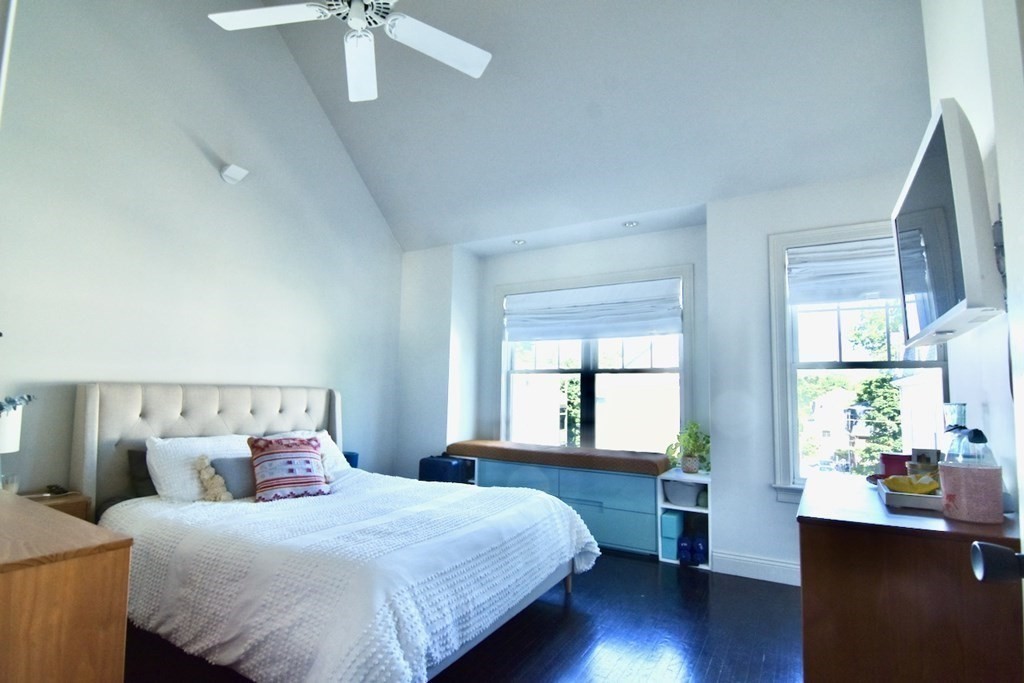 14 S Sydney St, Dorchester