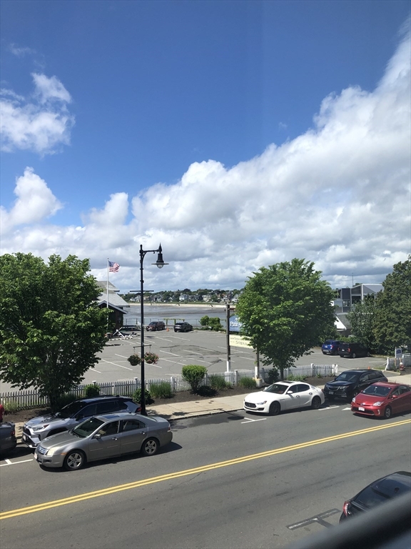 168 Humphrey St, Swampscott