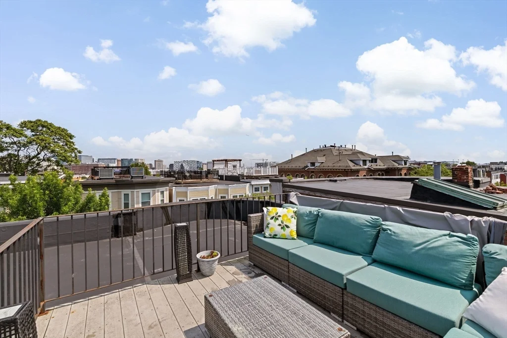 471 East 3rd St, South Boston