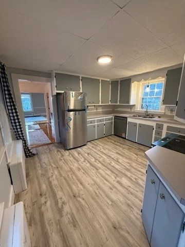 12 Mayhew St, Hopkinton