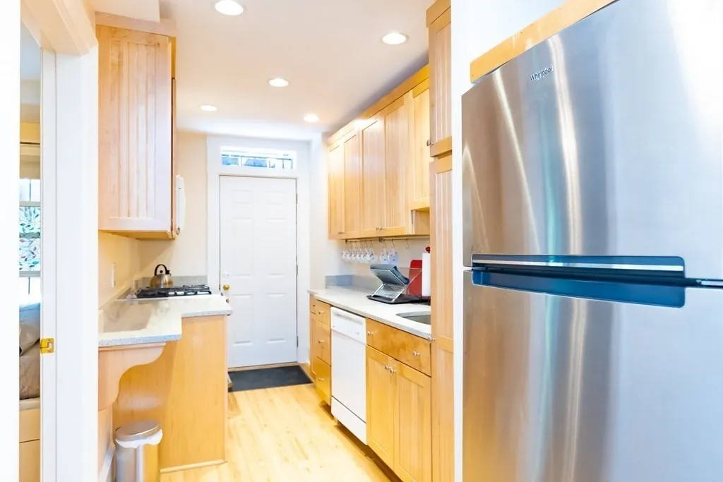 21 East Concord St, South End