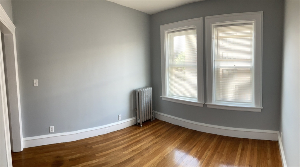 9 Park Vale Ave, Brighton