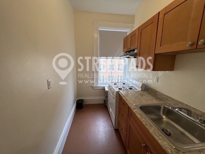 2 Ware St, Mid-Cambridge