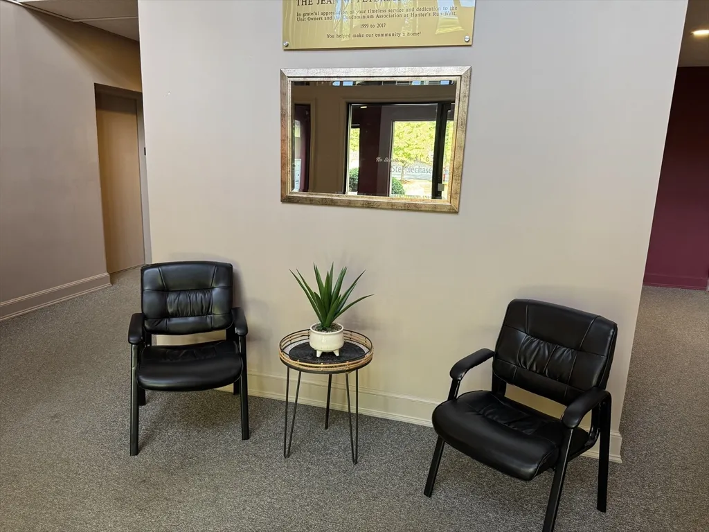 53 Steeplechase Ct, Zip 01832