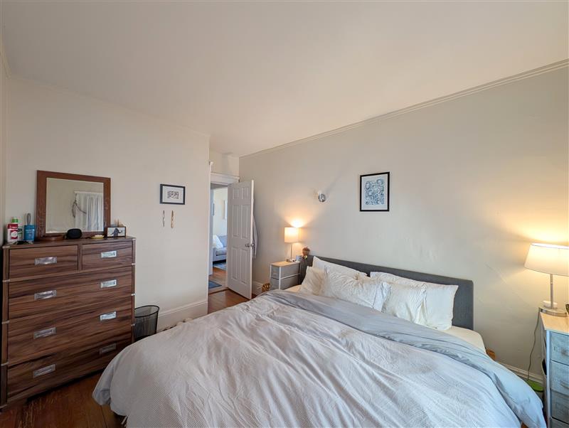 18 Sanborn Ave, Prospect Hill