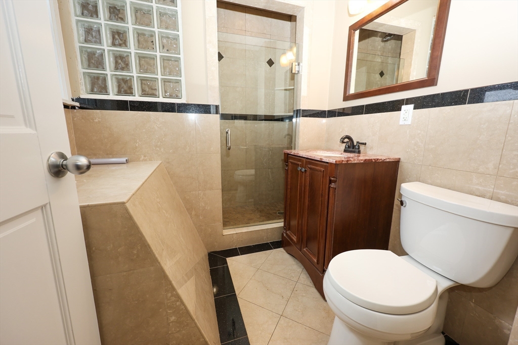 36 Lancaster St, Quincy