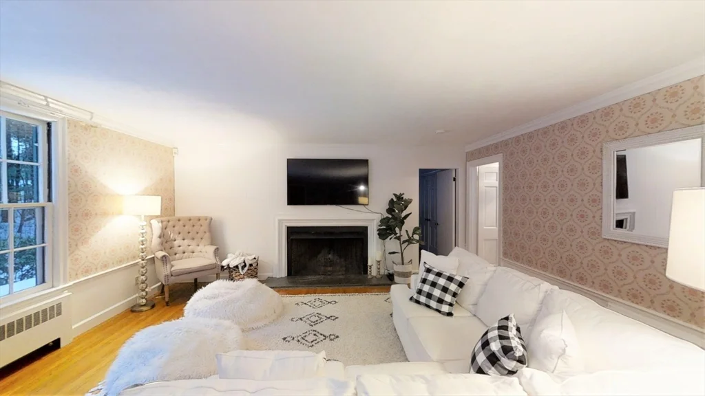 78 Draper, Wayland