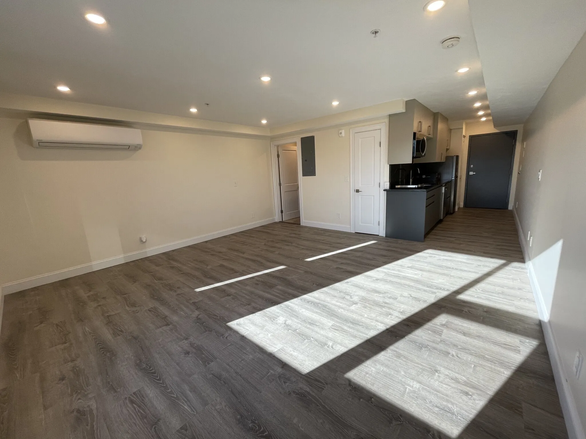 1028a Commonwealth Ave, Boston