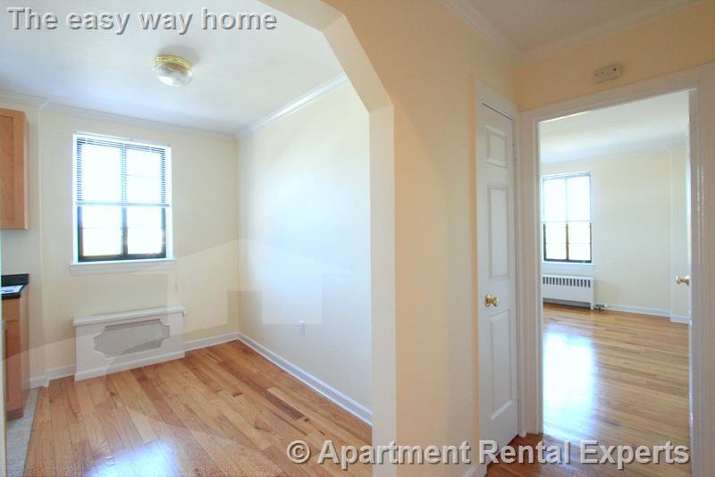 60 Brattle St, Harvard Square