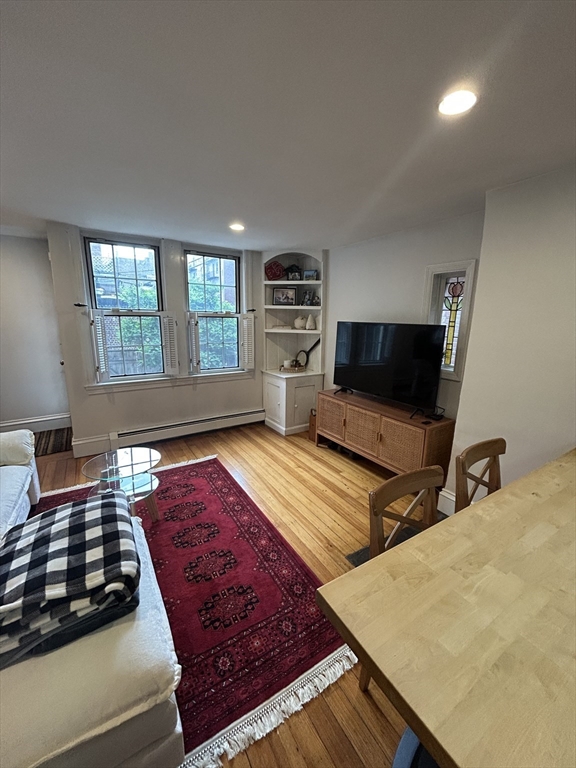 36 Temple St, Beacon Hill