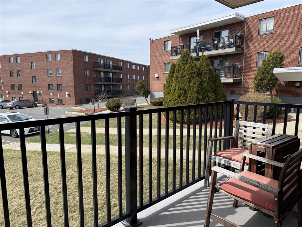 100 Governors Dr, Winthrop