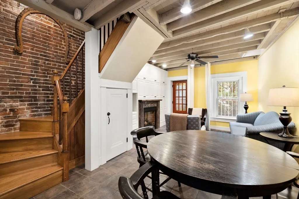 6 North Hudson St, North End