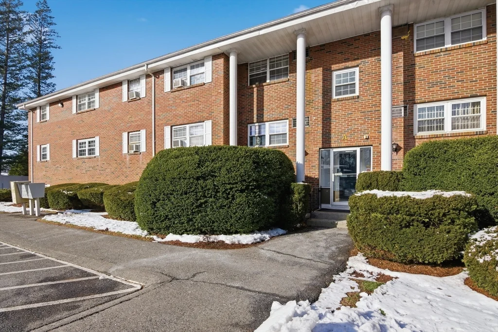 39 Pleasant St, Northborough