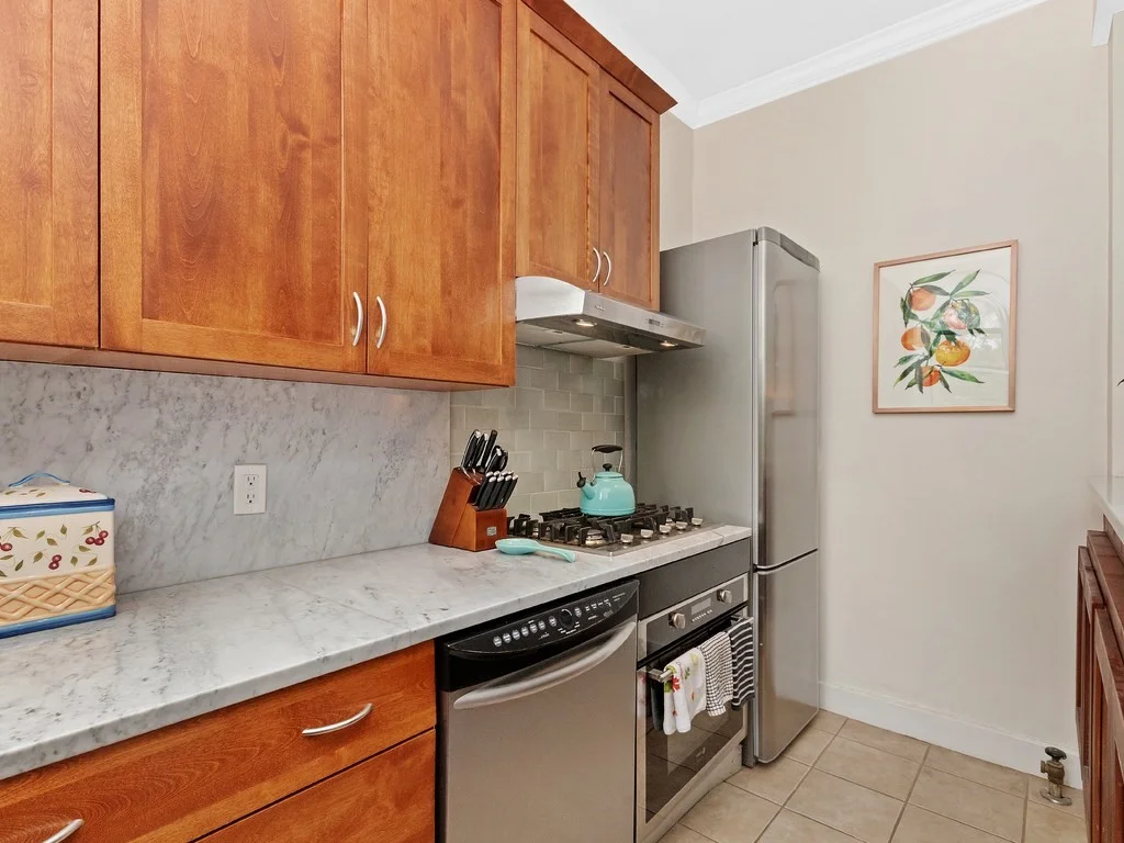 340 Tappan St, Aspinwall Hill