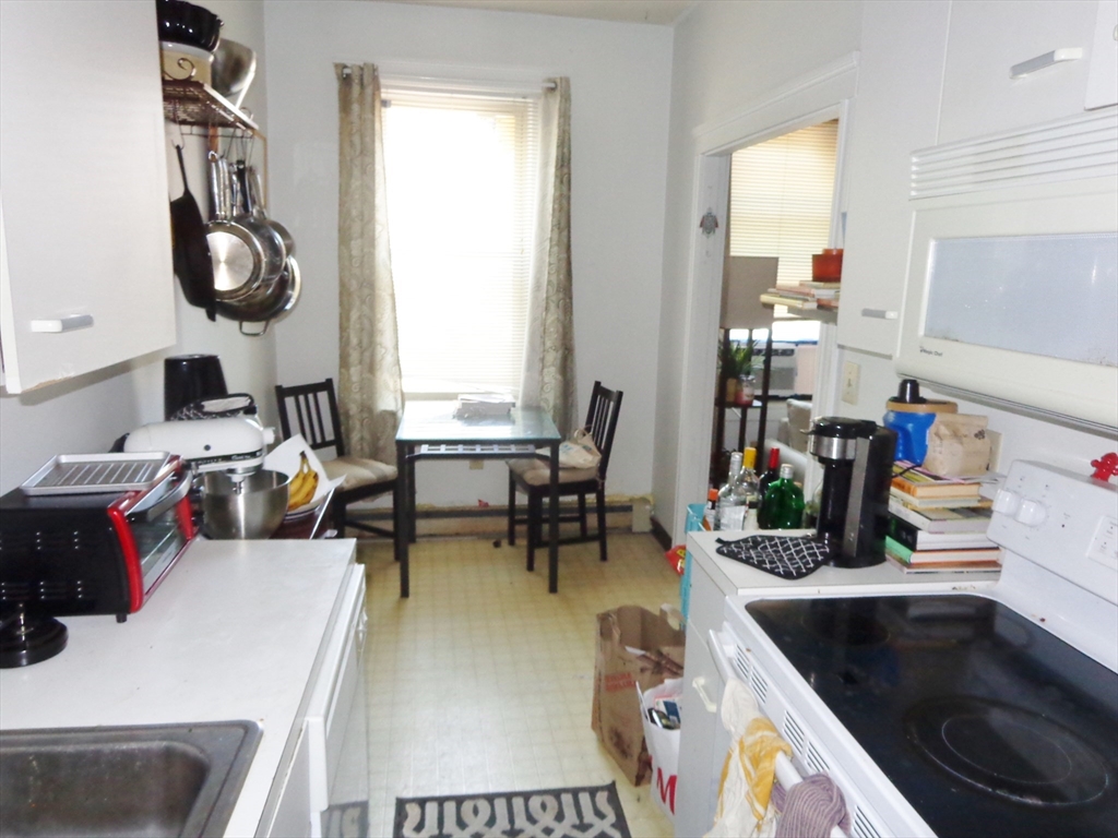 4 Ransom Rd, Brighton