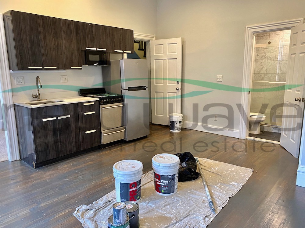 225 Newbury St, Back Bay