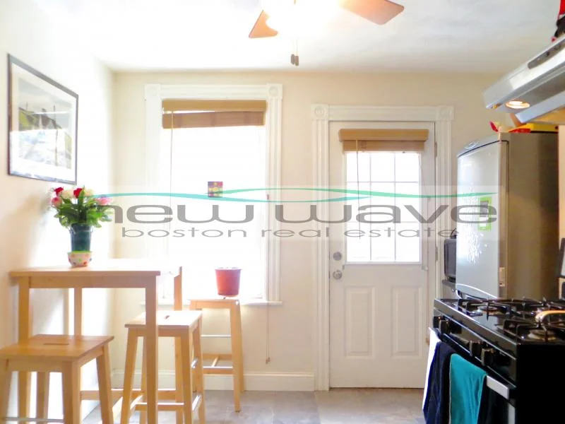 49 Saint Germain St, Back Bay