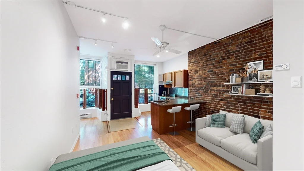 476 Shawmut Ave, South End