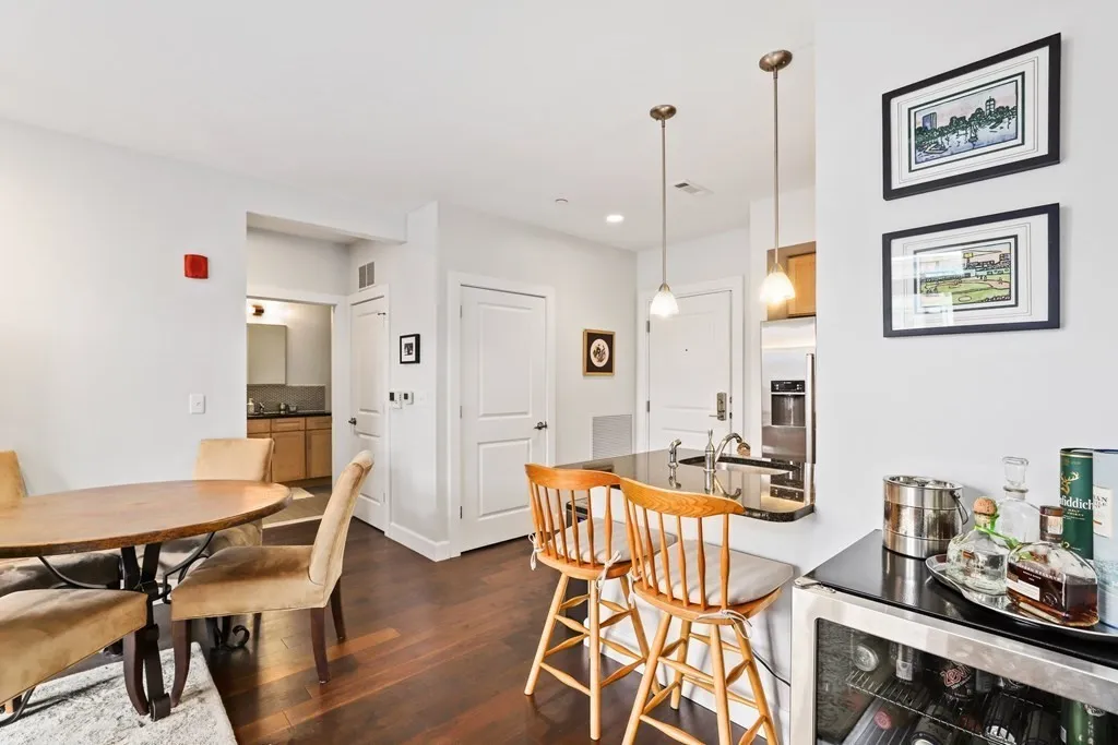 1501 Commonwealth Ave, Brighton