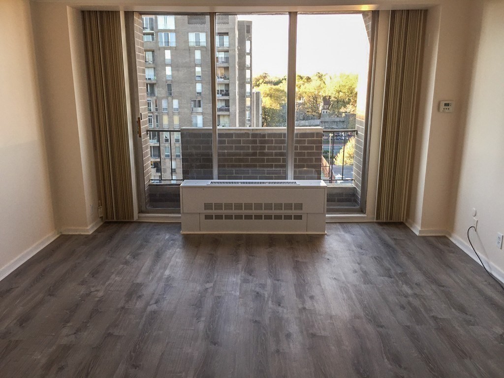 44 Washington St, Longwood