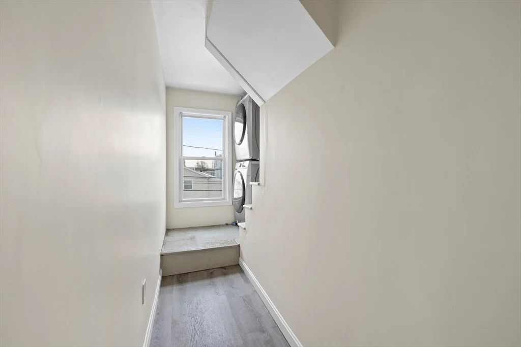 19 Alfred St, Everett