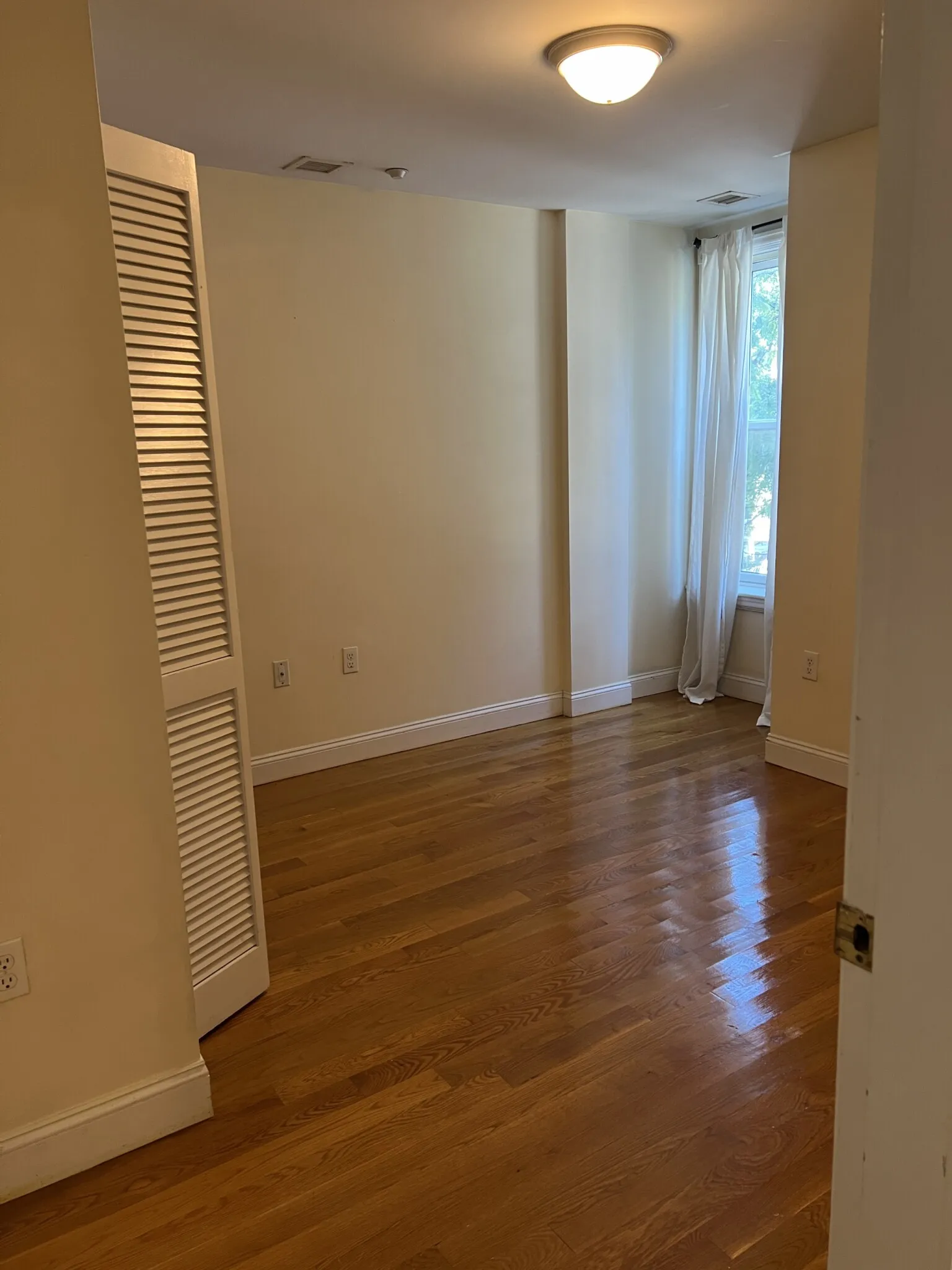 90 Westland Ave, Fenway