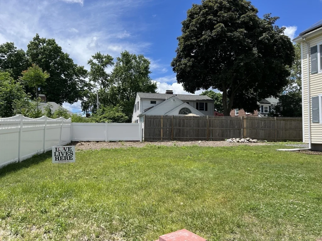 11 Garrison Rd, East Arlington