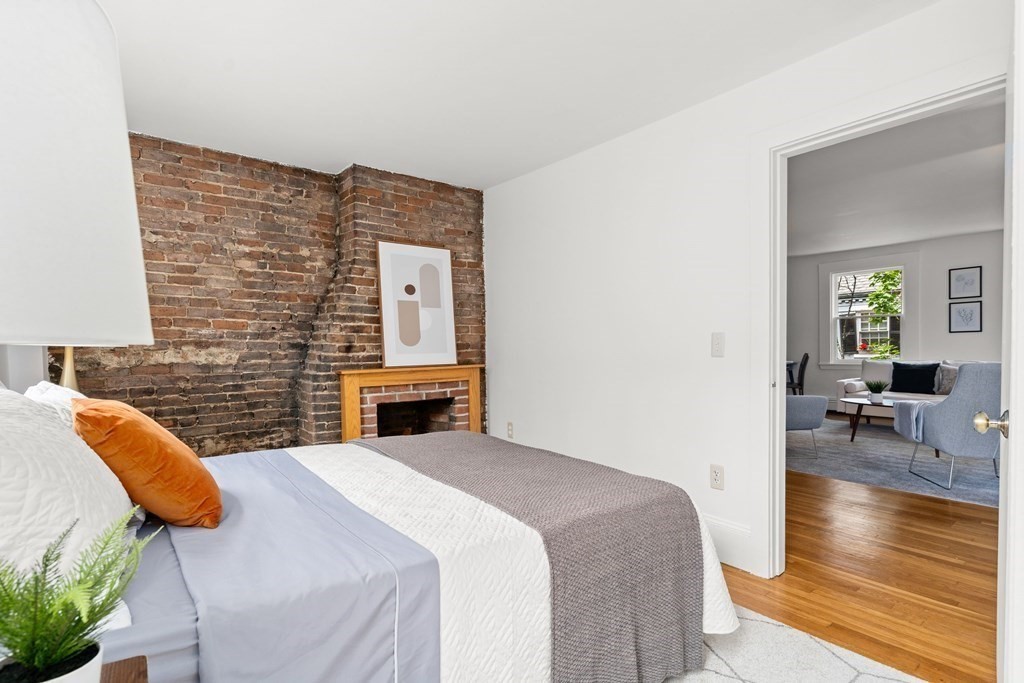 5 Melrose St, Back Bay