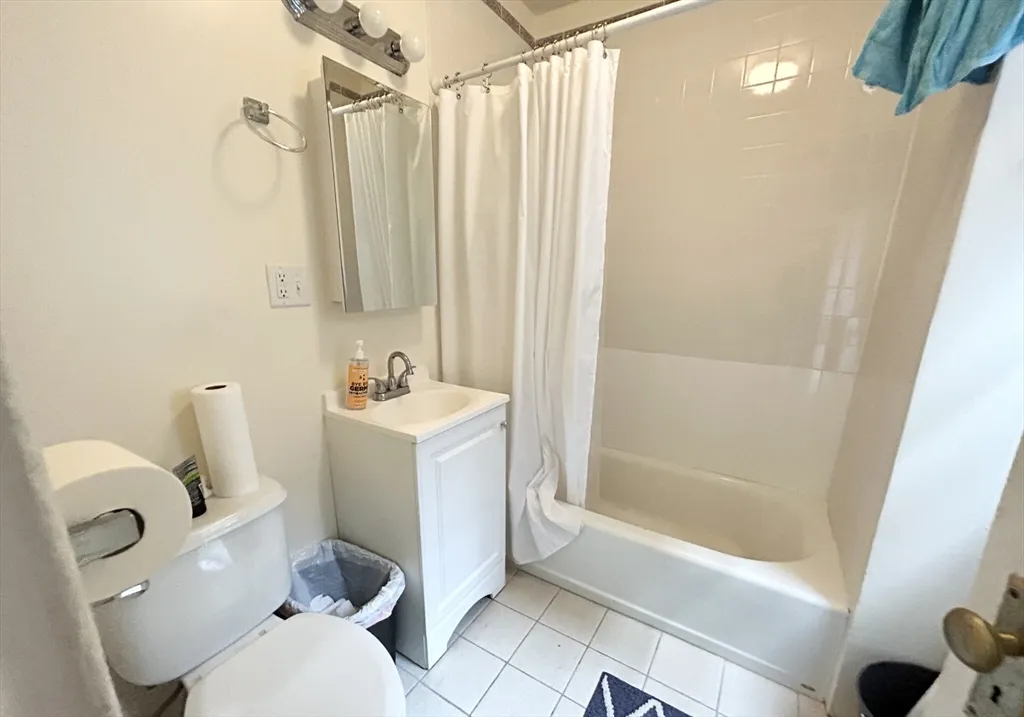 39 Hemenway St, Boston