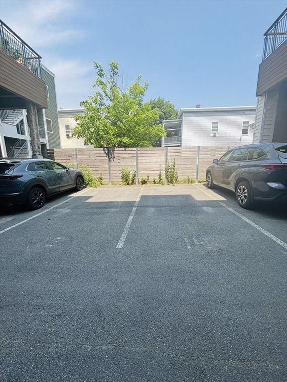 1975 Massachusetts Ave, North Cambridge