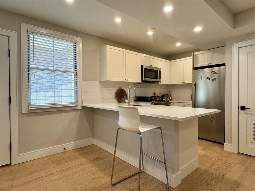 13 Greylock Rd, Allston