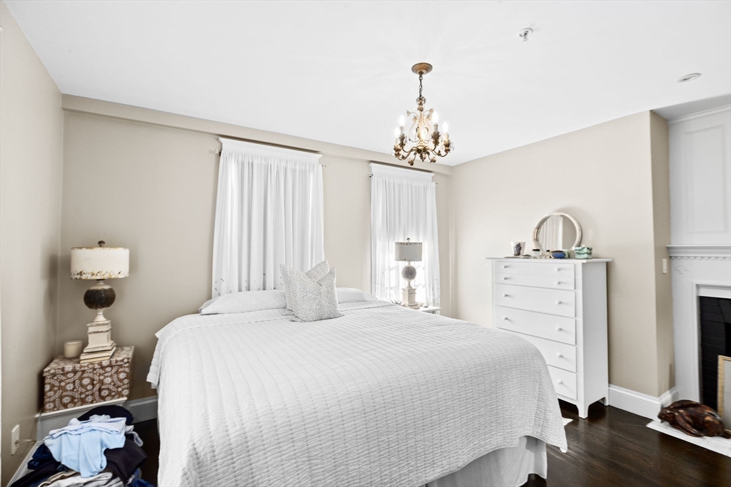 108-110 Elm St, Cohasset