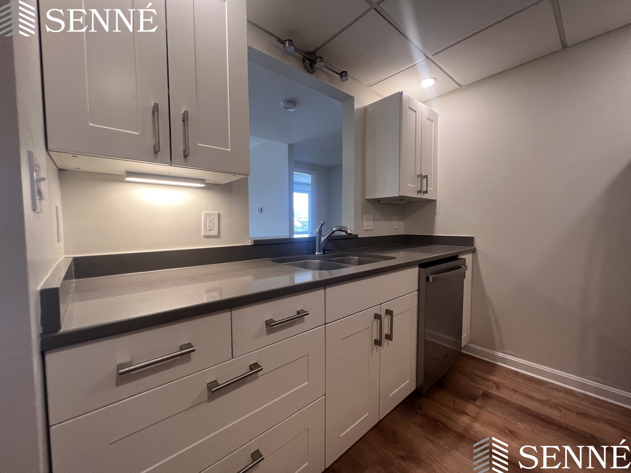 1008 Massachusetts Ave, Riverside