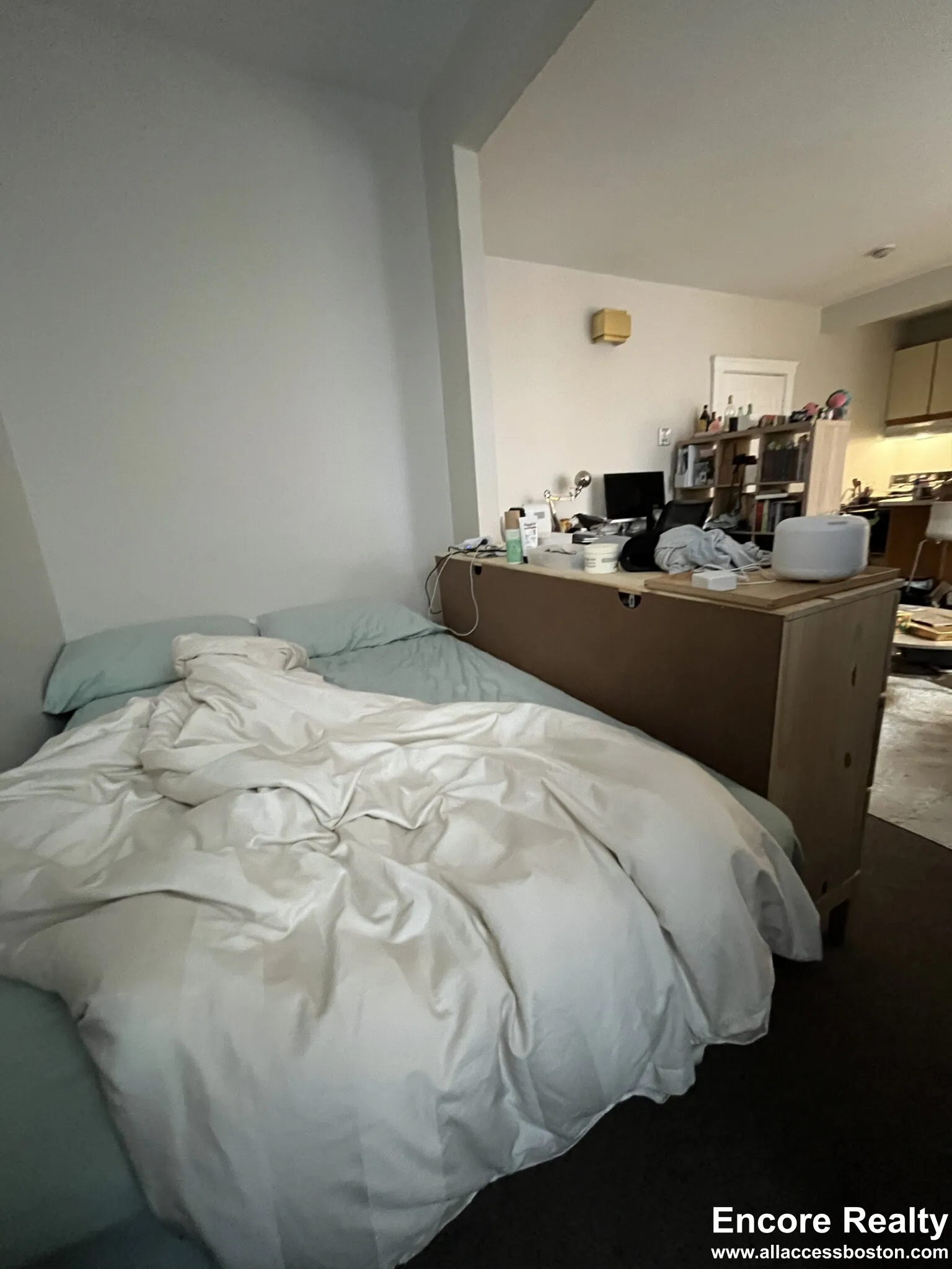 833 Beacon St, Fenway