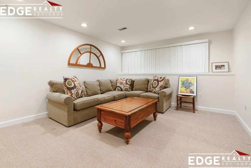 241 Perkins St, Jamaica Plain