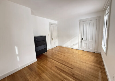 67 Brooks Ave, Newtonville