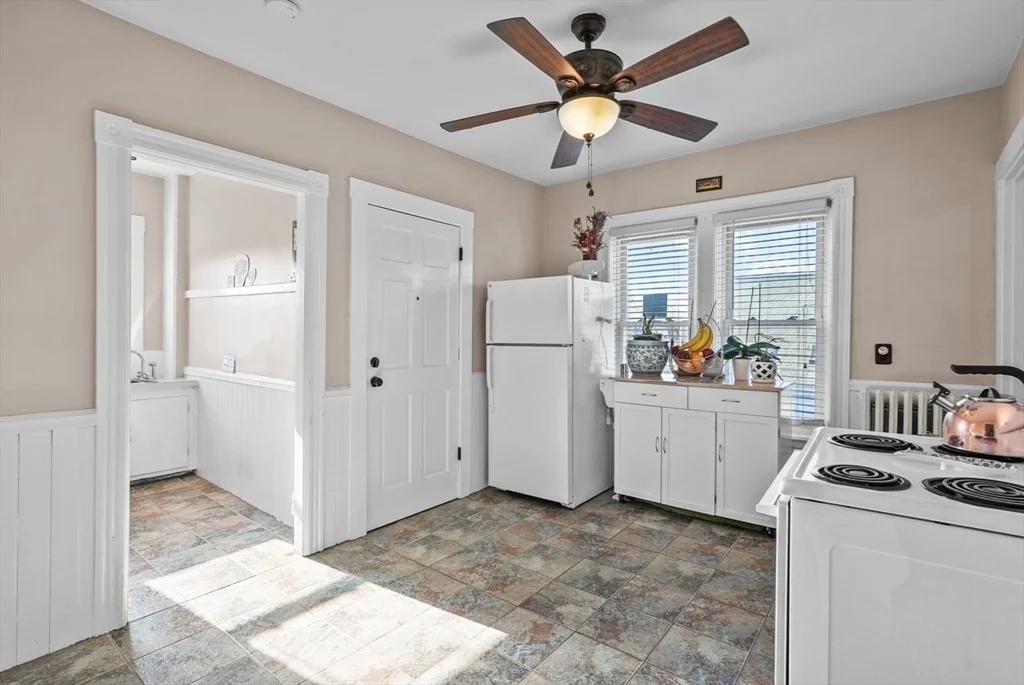 42 Pleasant, North Attleboro