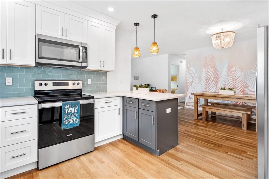 80 Central Ave Summer, Hull