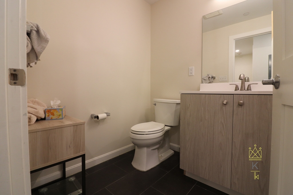 458 Washington St, Brighton