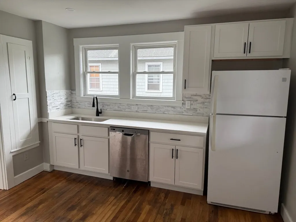 19 Jonathan St, Belmont