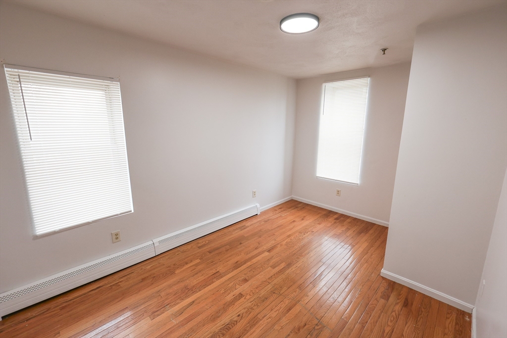 61 Saint James St, Roxbury