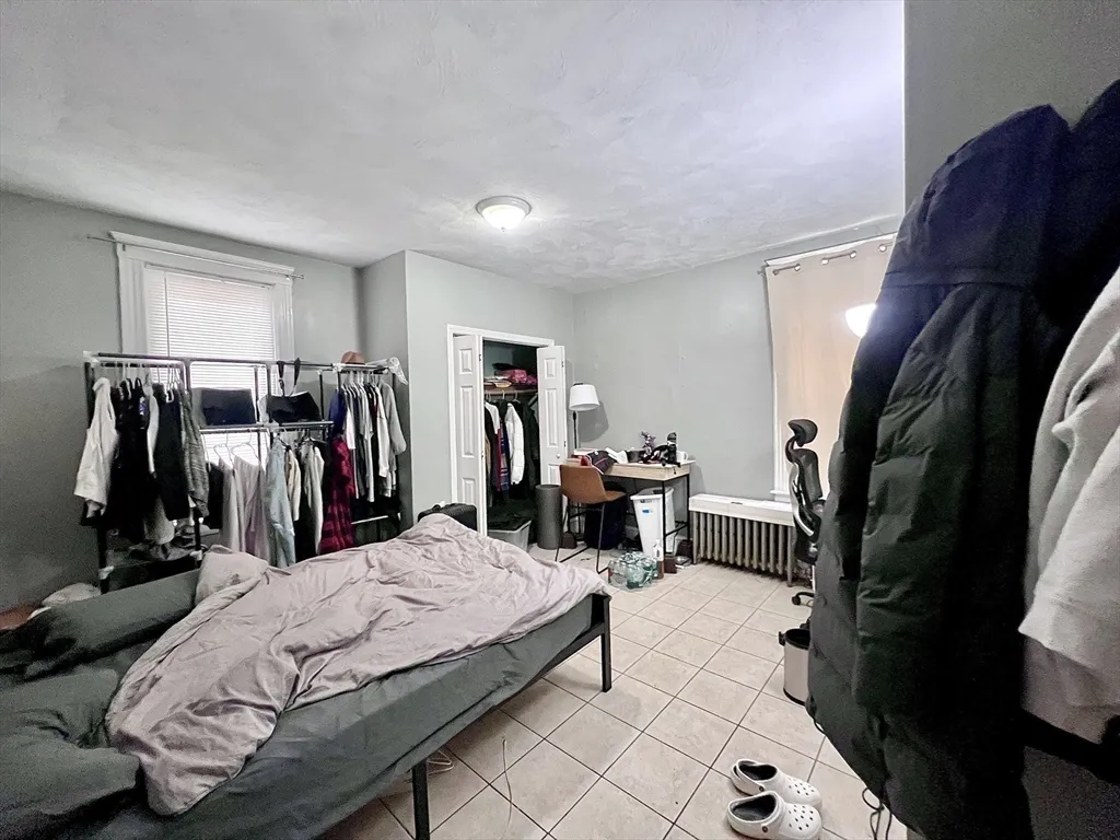 148 Strathmore Rd, Brighton