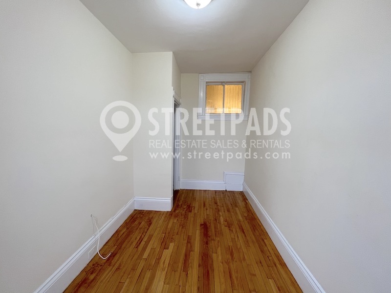 2 Ware St, Mid-Cambridge