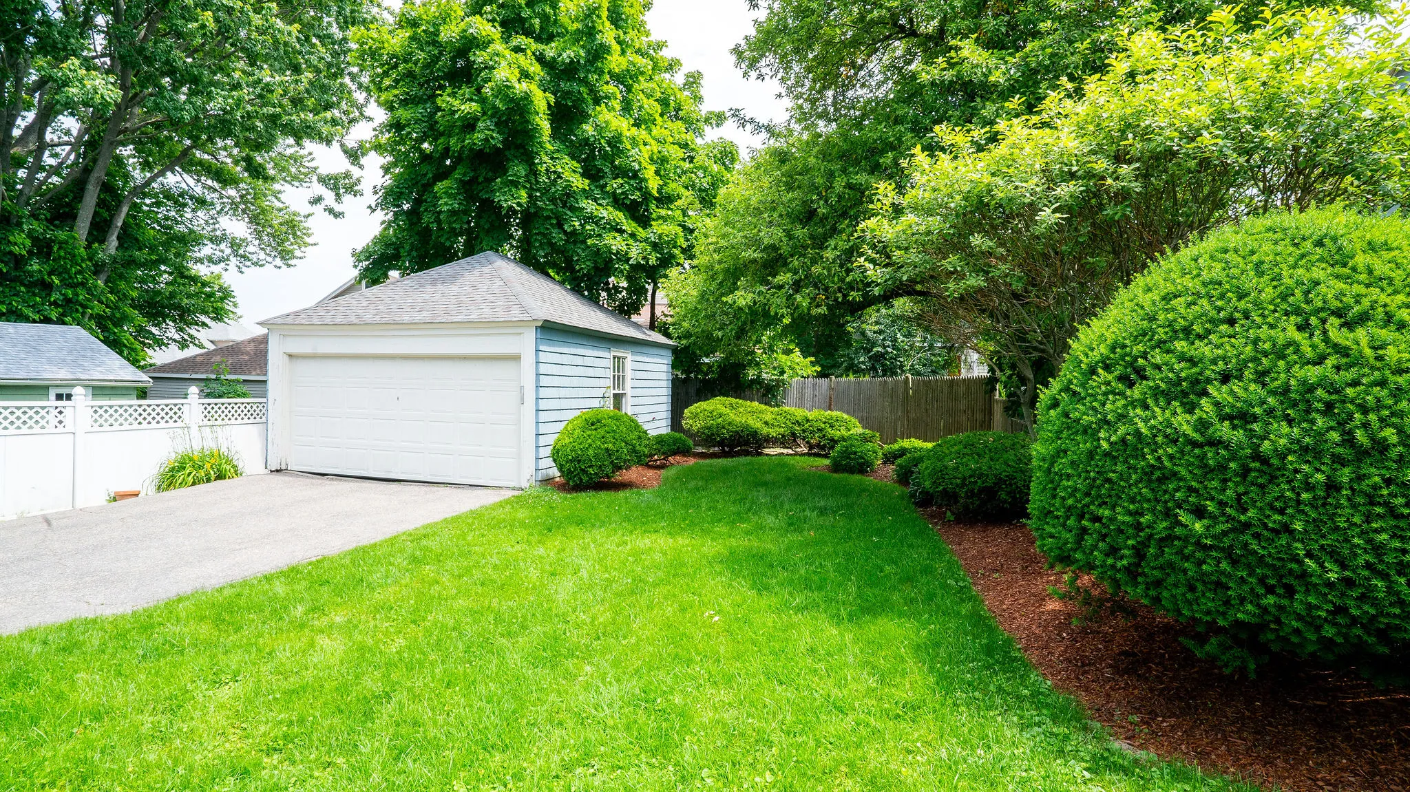 19 Holden Rd, Belmont